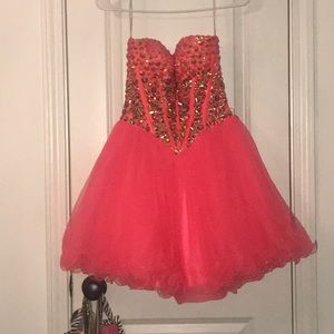 Strapless Sherri hill dress.